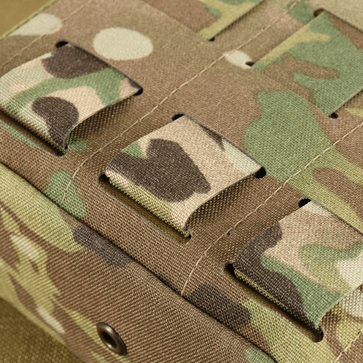 M-Tac Utility Pouch Elite Small MOLLE-liitännällä maastokuvioisessa Cordura 500D -materiaalissa, sopii varusteiden säilytykseen ja kuljetukseen.