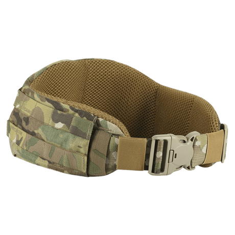 M-Tac War Belt ARMOR maastokuviossa, tukeva suljin ja MOLLE-webbing, sopii taktiseen käyttöön ja taisteluvälineistölle.
