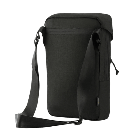 M-Tac Magnet XL Bag Elite tabletti- ja olkalaukku magneettisella lukitusjärjestelmällä ja irrotettavalla tarrapaneelilla.
