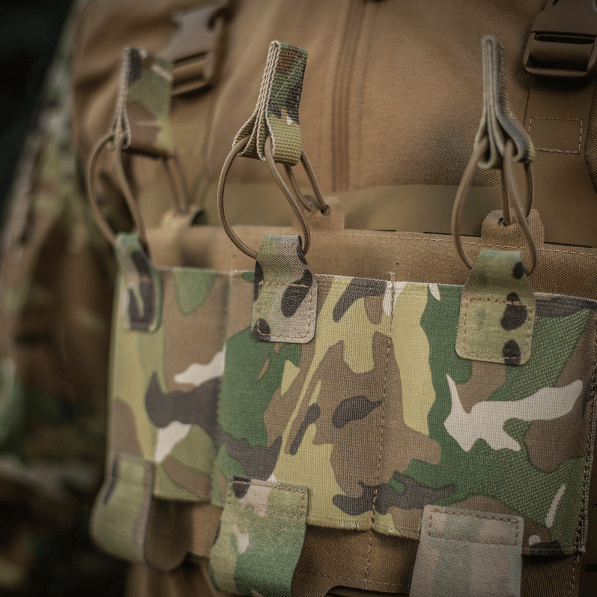 Taktinen asetus M‑Tac Elastinen Single Magazine Pouch Elite AK/AR-lipalle, MOLLE-yhteensopiva, maastokuvio
