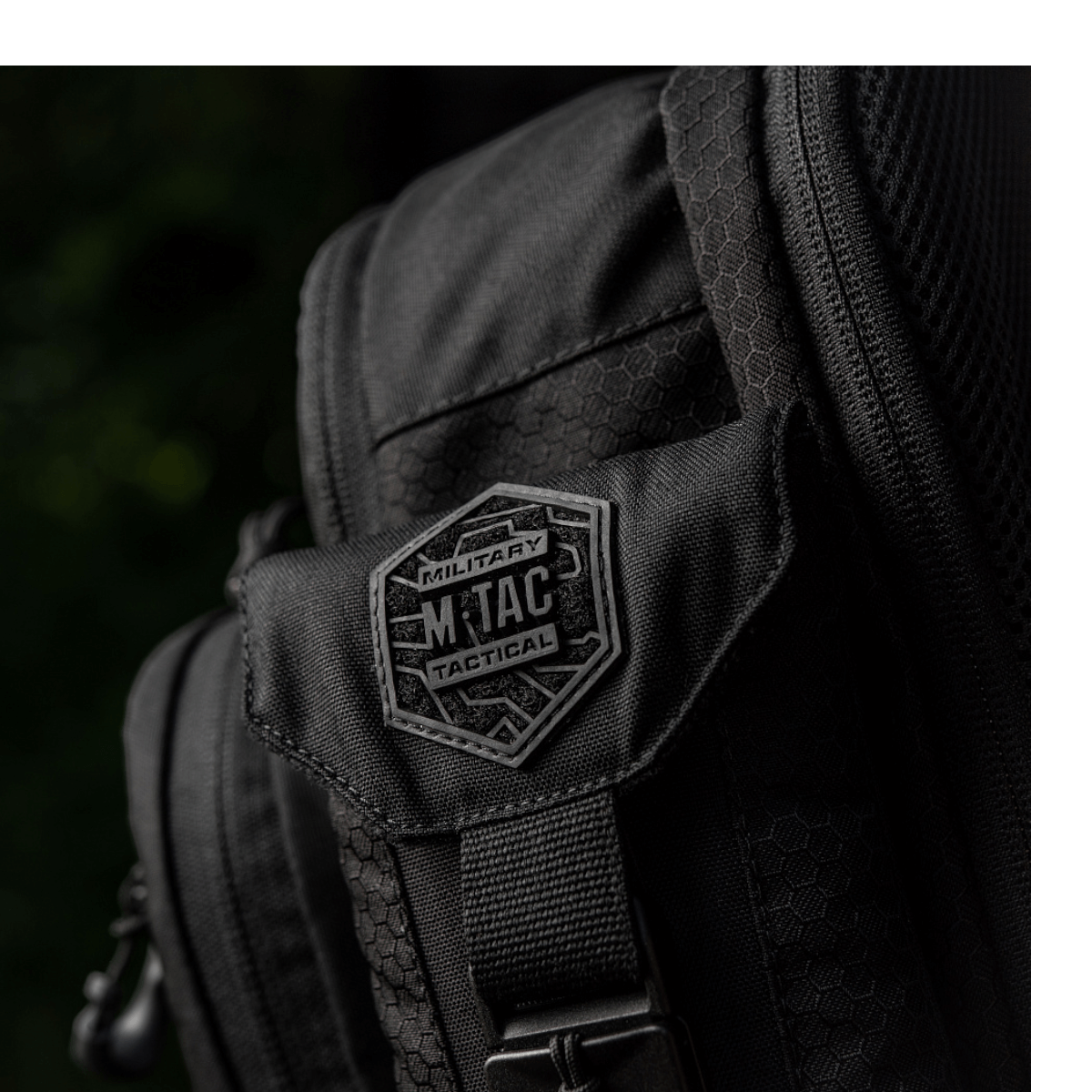 M-Tac Smartphone Lomme Elite Large Hex, tyylikäs musta älypuhelinkotelo CORDURA HEX -materiaalista.