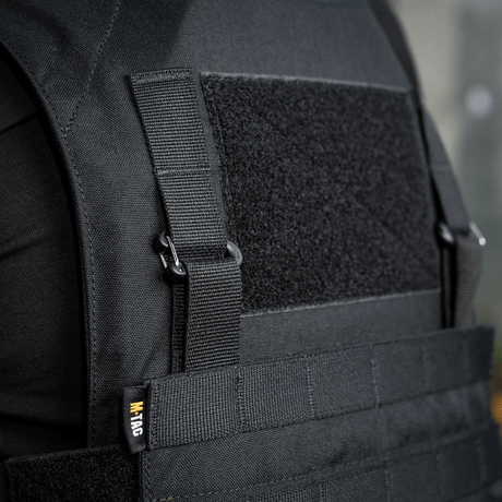 M‑Tac Front Panel Cuirass QRS Velcrolla ja MOLLE-järjestelmällä varusteiden kiinnitykseen, Cordura 500D -materiaalista.