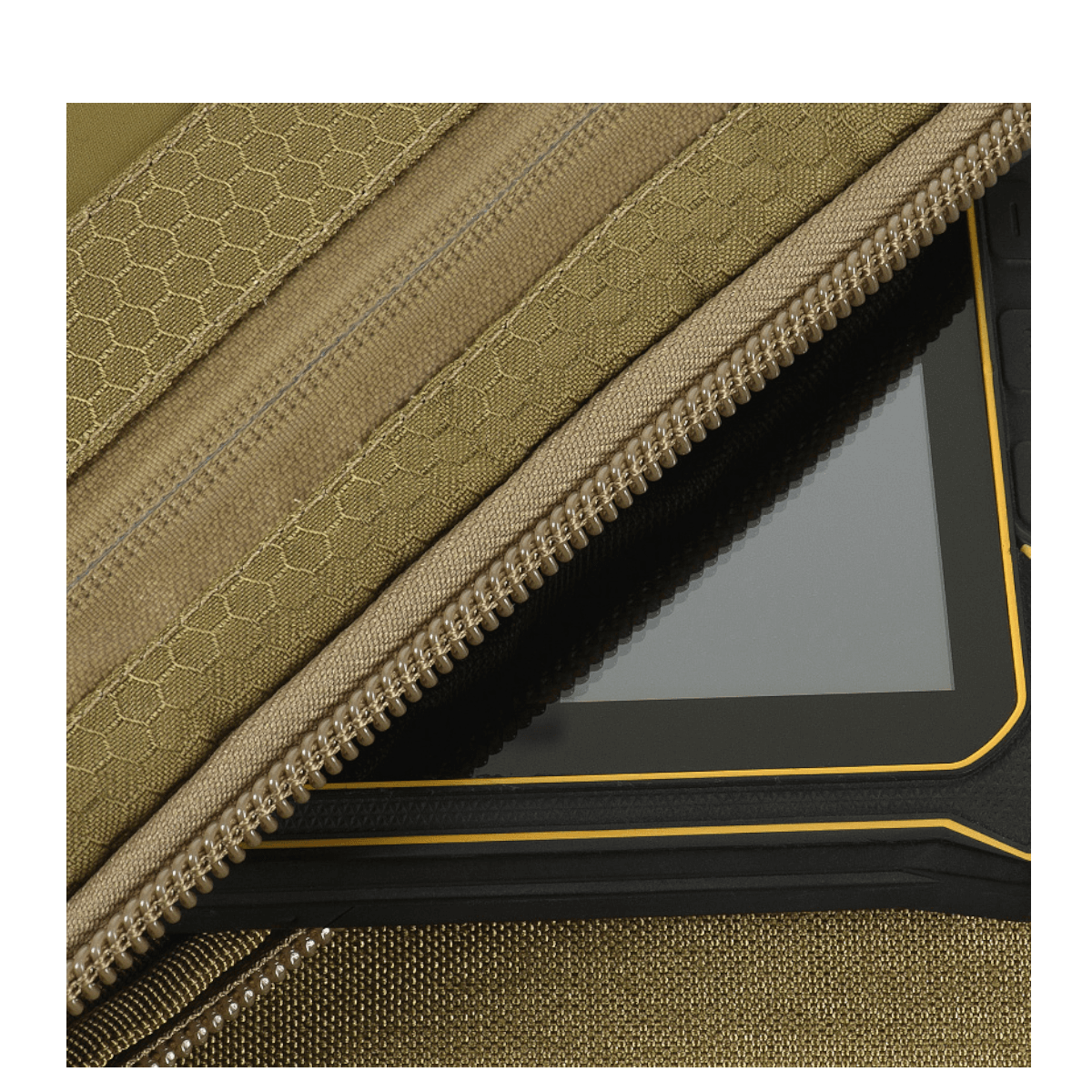 Yksityiskohta M-Tac Admin-laukusta Elite, Cordura 500D, kestävä materiaali ja laadukas vetoketju maailman johtavilta valmistajilta
