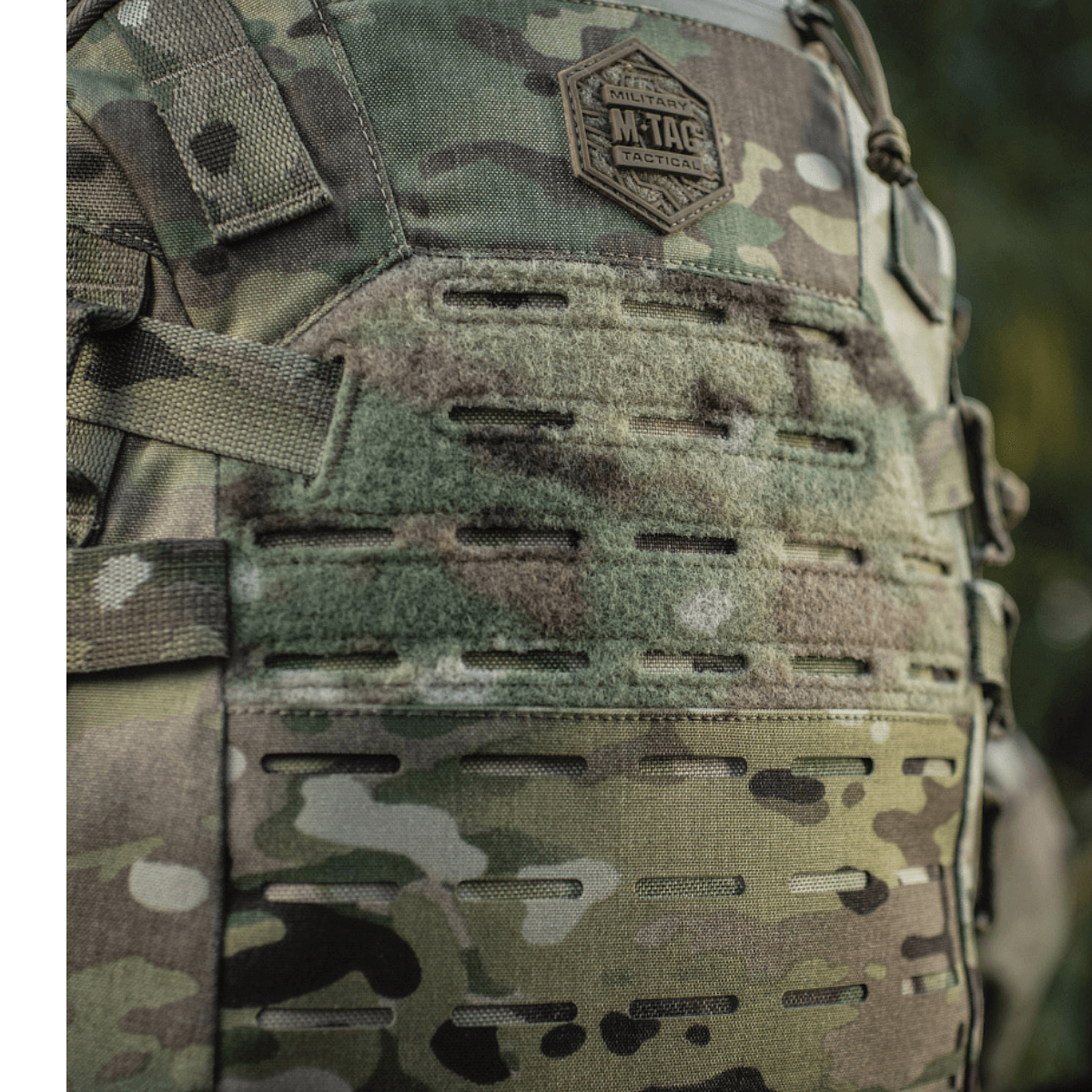 M-Tac Mission Pack Elite Cordura 1000D ja MOLLE LASER CUT-system, lisää tilavuutta ja kestävyyttä.