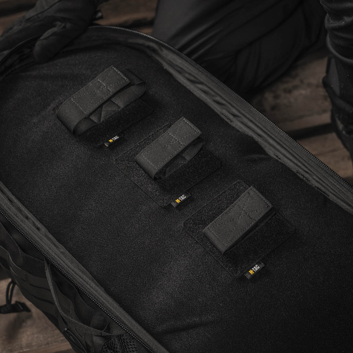 M-Tac insertit reppuun (3 kpl) Velcro-kiinnityksellä optimaaliseen kiinnitykseen repun sisällä.