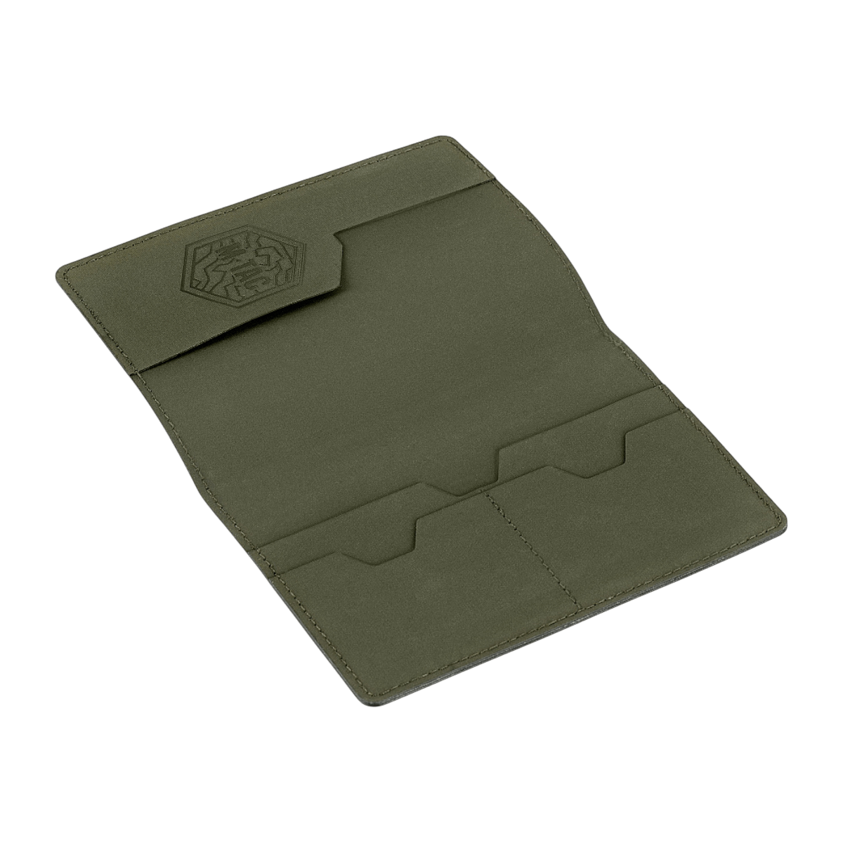 M‑Tac Pascover polymerikomposiitista, tilaa muovikorteille ja tyylikäs logo, suojaa passia kulumiselta ja vaurioilta. Koko 13,5 x 10 cm.