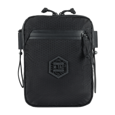 M‑Tac Pocket Bag Elite HEX kulutusta kestävässä materiaalissa YKK-vetoketjuilla, sopii päivittäiseen EDC-käyttöön ja säilytykseen.