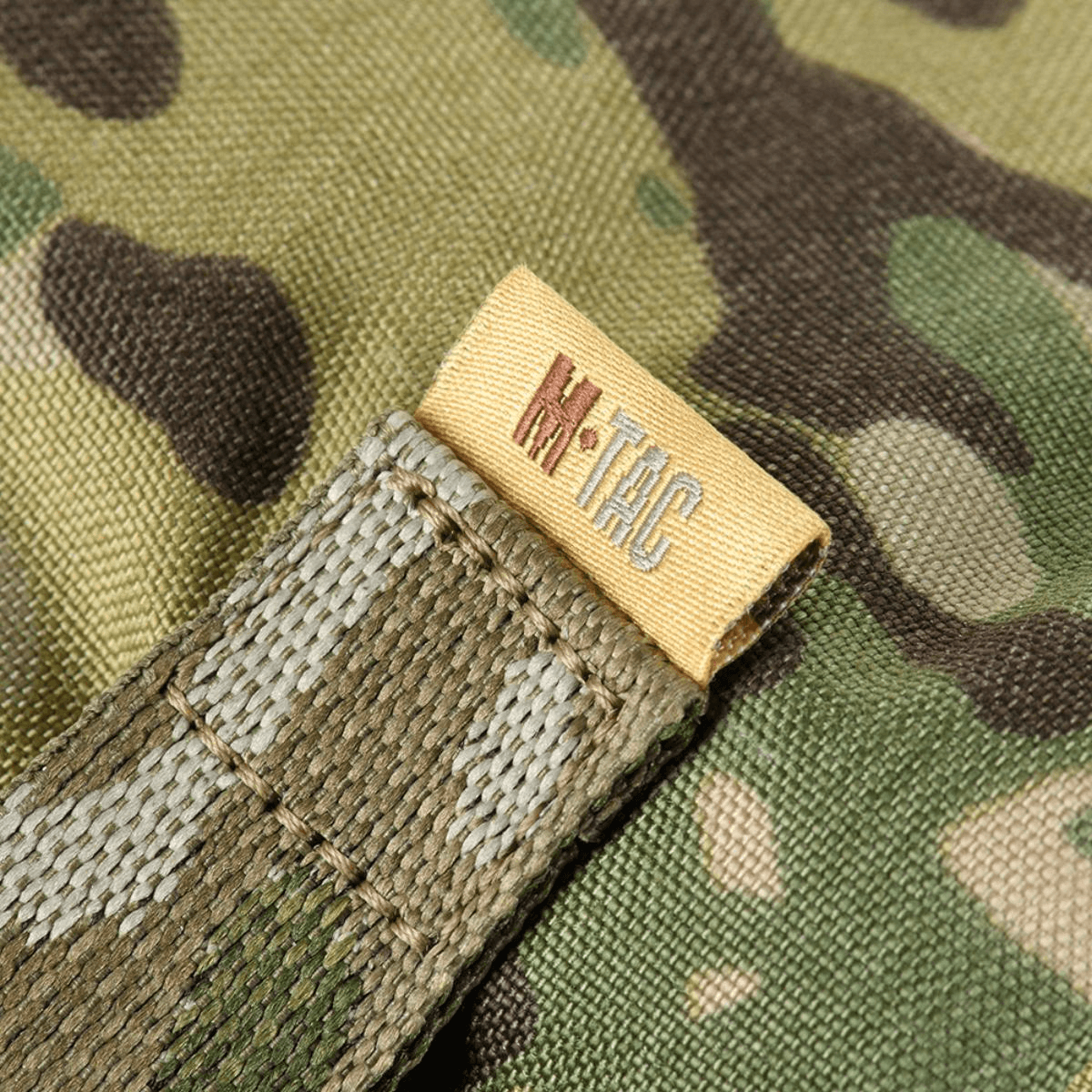 M-Tac Pouch Sukharka Gen.3 XL Cordura 500D:stä, camo-kuvio ja M-Tac-logo hihnassa.