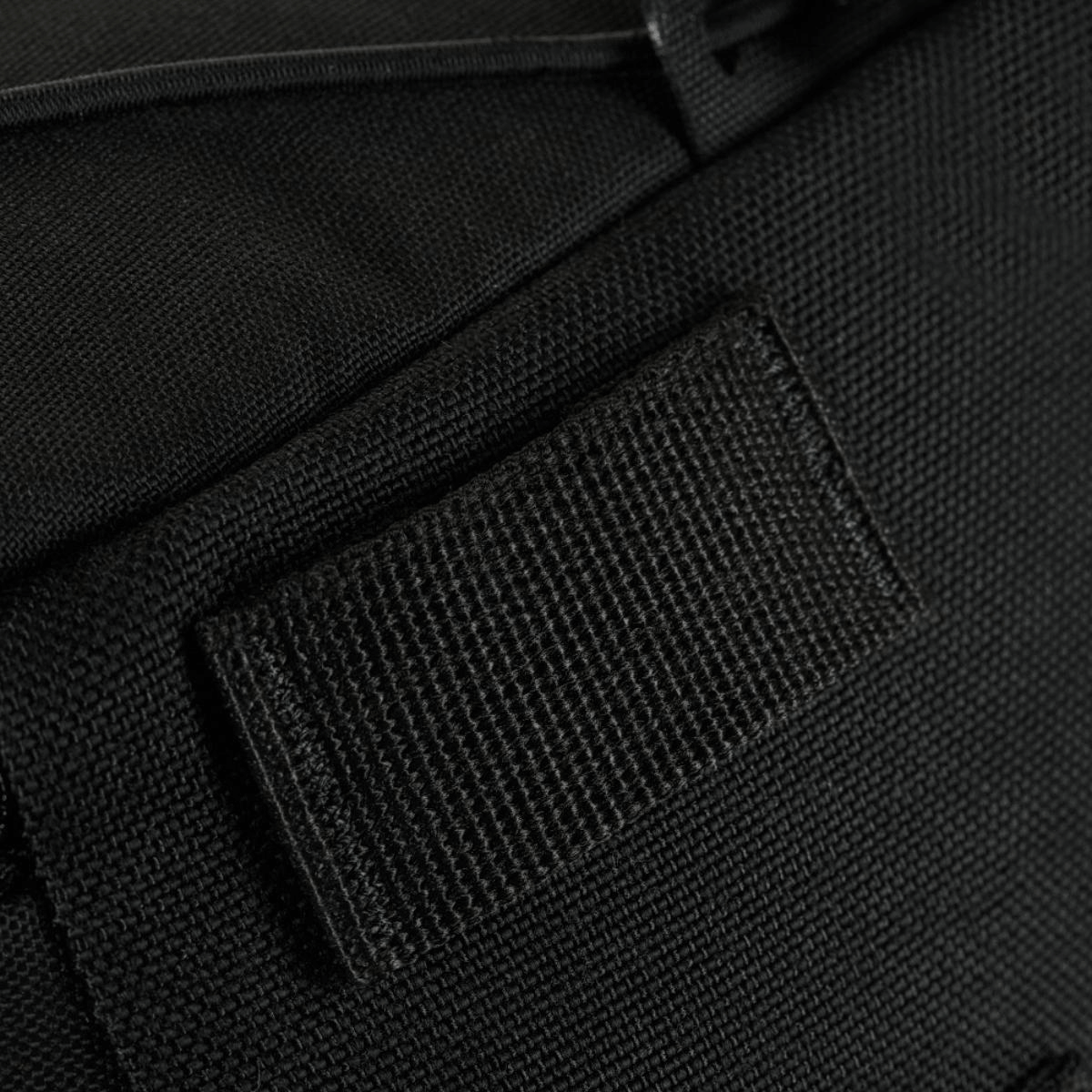 Lähikuva M-Tac STURM Elite -repusta mustassa Cordura-materiaalissa MOLLE Laser Cut -järjestelmällä.