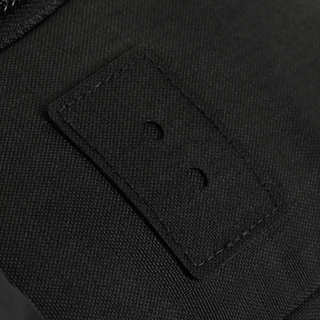 Lähikuva M-Tac STURM Elite -repusta Cordura-materiaalilla ja yksityiskohtaisella ompeleella.