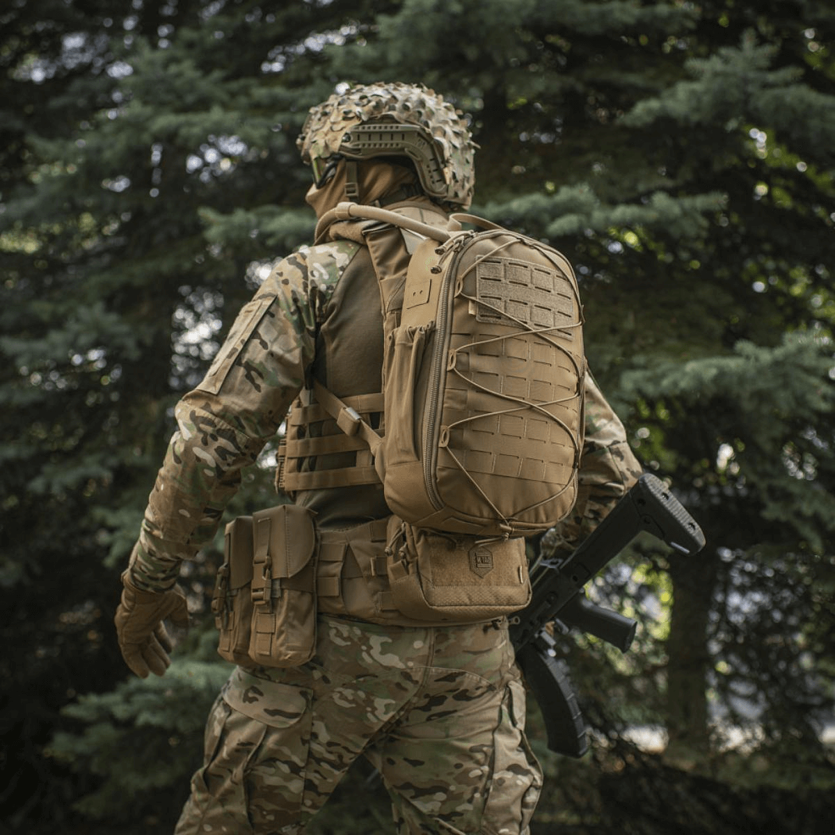 M-Tac STURM Elite -reppu Cordura 500D, 15L tilavuus, MOLLE Laser Cut -etupaneeli, taktinen muotoilu lyhyille kenttäretkille.