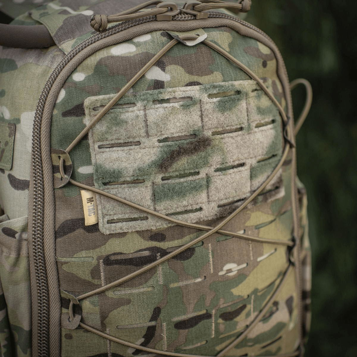 M-Tac STURM Elite -reppu MOLLE Laser Cut -etupaneelilla camo-muotoilussa.