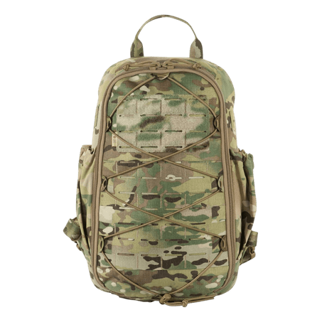 M-Tac STURM Elite -reppu maastokuvioitu, MOLLE Laser Cut -etuosa ja joustavat sivutaskut, suunniteltu kenttäkäyttöön.