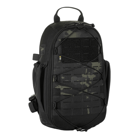 M-Tac STURM Elite -reppu — 15 l taktinen reppu laserleikatuilla MOLLE-etupaneeleilla ja joustavilla sivutaskuilla, sopiva kenttävarusteille.