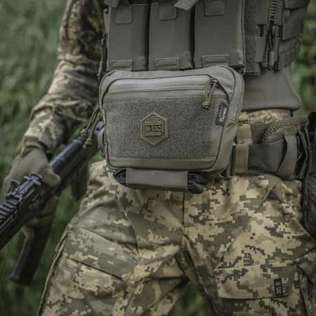 M-Tac Large Elite Gen.II -olkalaukku taktiseen käyttöön, valmistettu kestävästä Cordura 500D:stä, YKK-vetoketjuilla ja etu-Velcro-paneelilla.