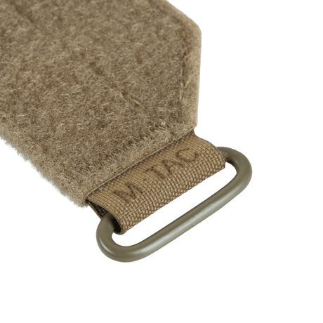 M-Tac Tiger Bælte Cobra Buckle yksityiskohta kestävästä materiaalista, vahva solkutoiminto, galleria-asema 1, lähellä merkkiä ja hihnaa.