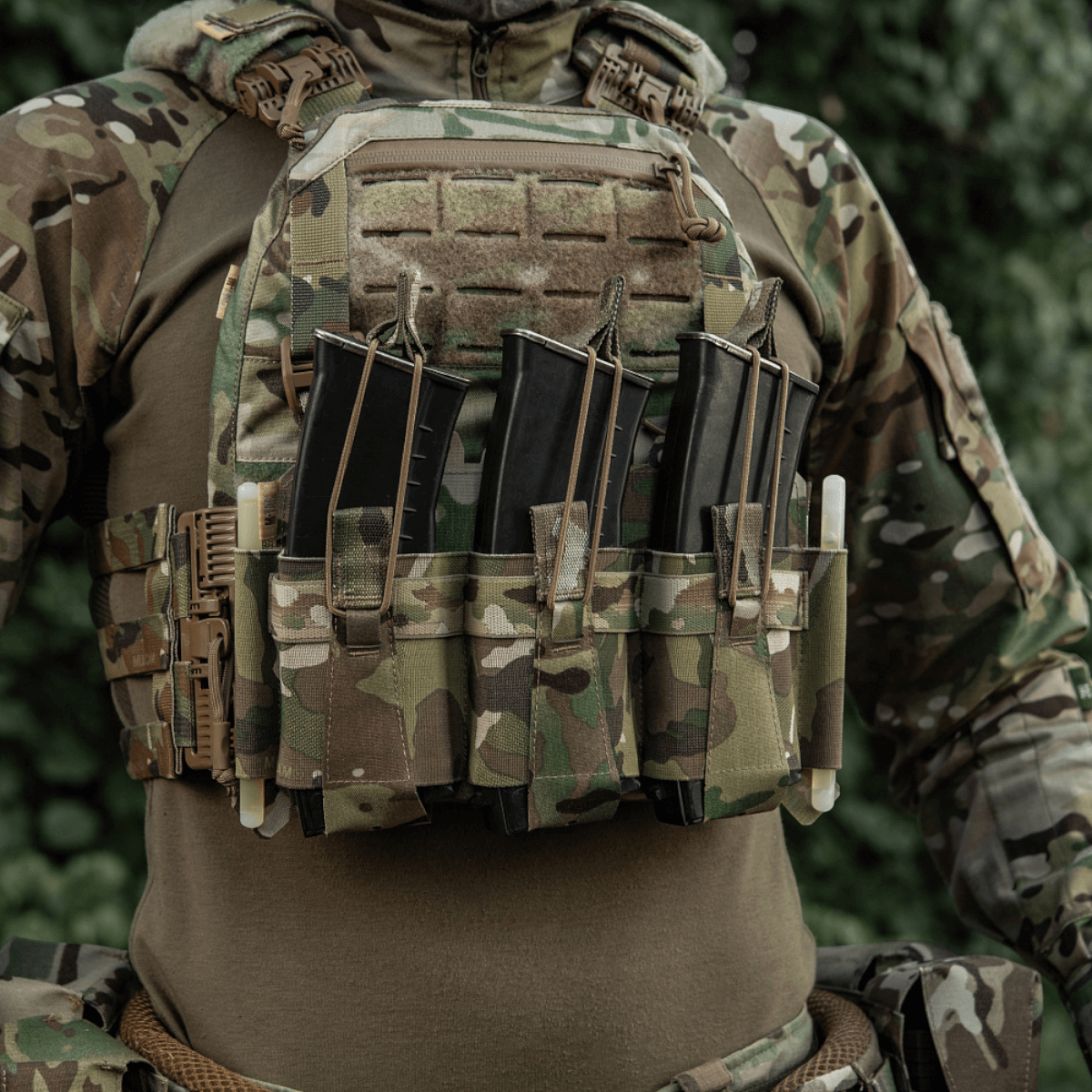 M-Tac etupaneeli Cuirass QRS Plate Carrier 3 lipasta elastisesta maastokuvioisesta materiaalista, NIJ-sertifiointi, galleria-asema 1.