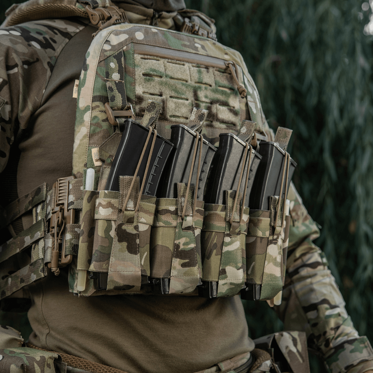 M-Tac etupaneeli Plate Carrier Cuirass QRS:lle, 4 lipasta, multicam-elastista materiaalia, NIJ-sertifiointi, galleria, sijainti 1.