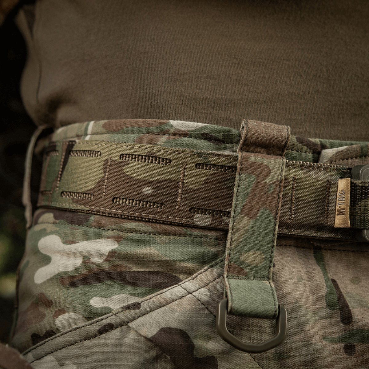 M-Tac Cobra Buckle taktinen vyö Laser Cut camossa, täydellinen sotilas- ja poliisikäyttöön.