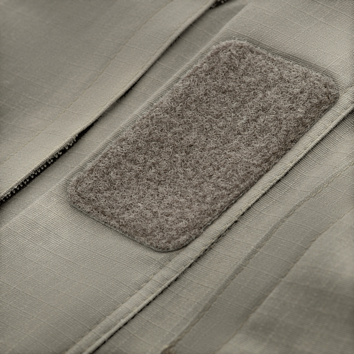 M-Tac Patrol Flex -takki kulutusta kestävästä ripstop-materiaalista, Velcro-lukitus ja NIJ-sertifiointi, näytetty galleria-asemassa 1.