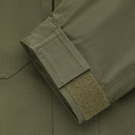Yksityiskohta M-Tac Patrol Flex -takista Velcro-kiinnityksellä ja YKK-fittingseillä, taktiseen käyttöön, mukava ja kevyesti vartaloa myötäilevä takki.