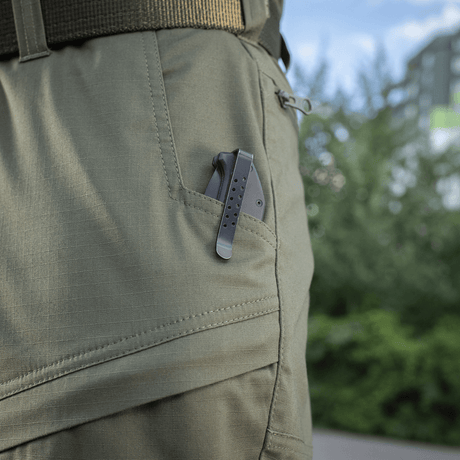 M-Tac Tactical Bukser Patrol Gen II Flex luonnossa, taskussa taskuveitsi.
