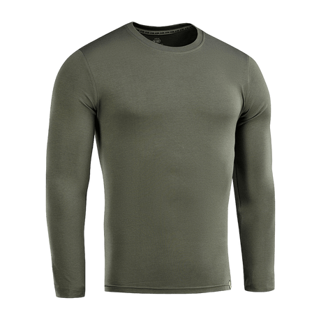 M-Tac Long-sleeve T-shirt 93/7 oliivinvihreänä, 93% puuvillaa ja 7% elastaania, sopii arkeen, univormuihin, urheiluun ja ulkoiluun.