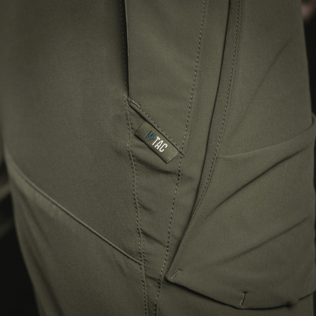 M-Tac Rubicon Flex -housut innovatiivisella cargo-taskulla ja YKK-hardwarella, valmistettu 4-Way Stretch -kankaasta treeniin ja vapaa-aikaan.
