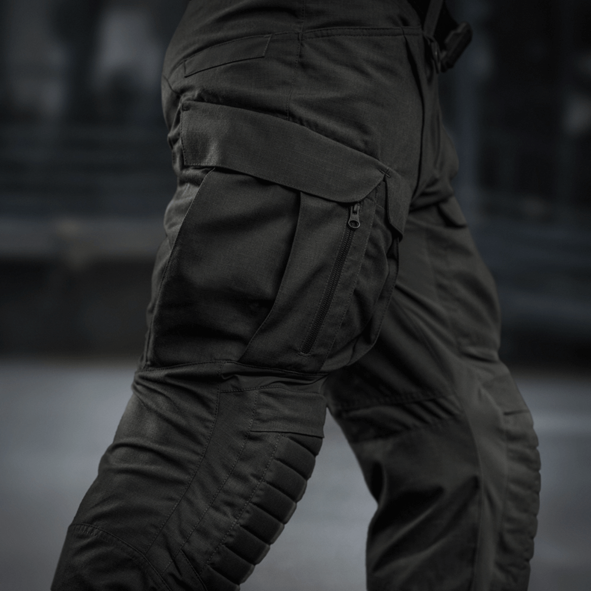 M-Tac-housut STURM NyCo Extreme Gen.II joustavilla Flex-inserteillä ja Cordura 500D -vahvikkeilla polvissa, suunniteltu taktiseen käyttöön ja mukavuuteen.