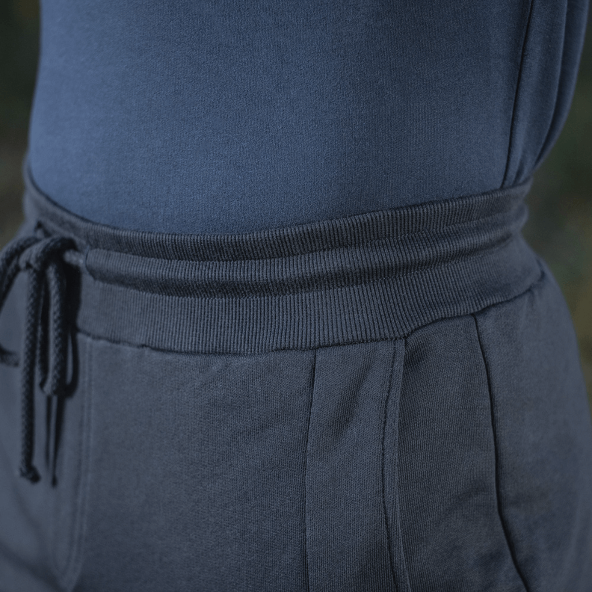 M-Tac Stealth Cotton -housut kuminauhalla vyötäröllä ja sivutaskuilla, sopivat juoksuun, kuntosalille ja arkeen, valmistettu 100% puuvillasta.