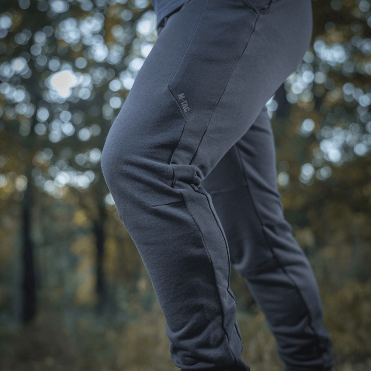 M-Tac Stealth Cotton -housut, urheiluhousut 100% puuvillaa, kuminauha vyötäröllä ja sivutaskut, ihanteelliset aktiivisuuteen ja arkeen.