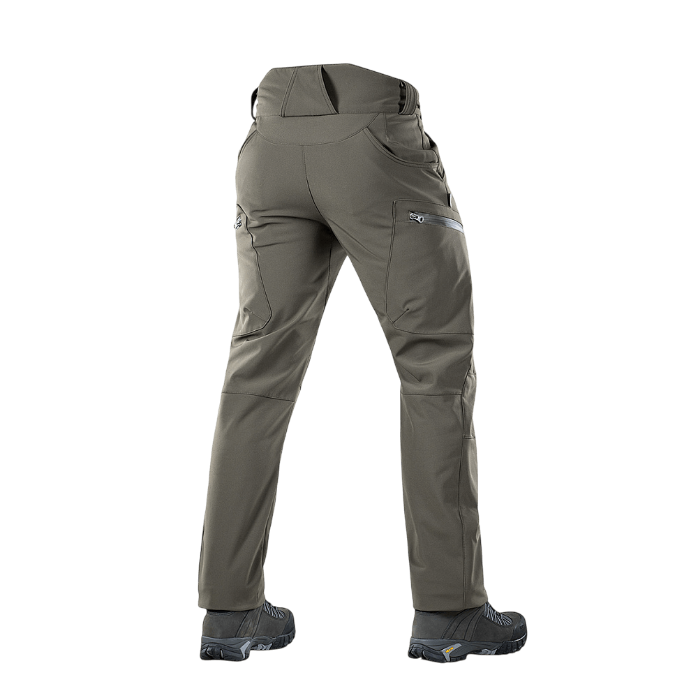 M-Tac Bukser Soft Shell Vinter ulkokäyttöön, yhdistää hengittävän fleecen ja tuulta ja vettä hylkivän softshell-materiaalin.
