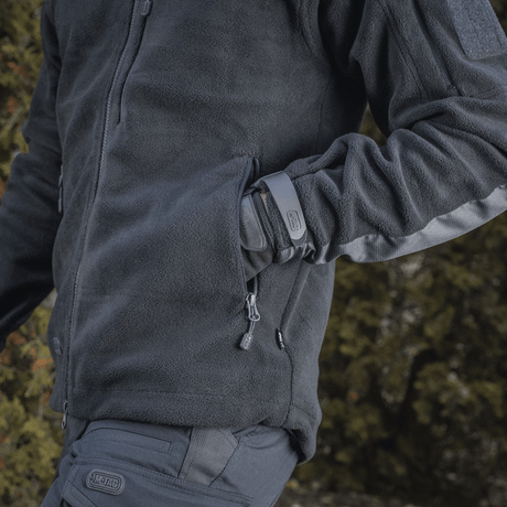 M-Tac Alpha Microfleece Jakke Gen.II, edistynyt fleece-takki taktiseen käyttöön ja ulkoiluun, ECWCS tredje lag, kestävä ja lämmin.