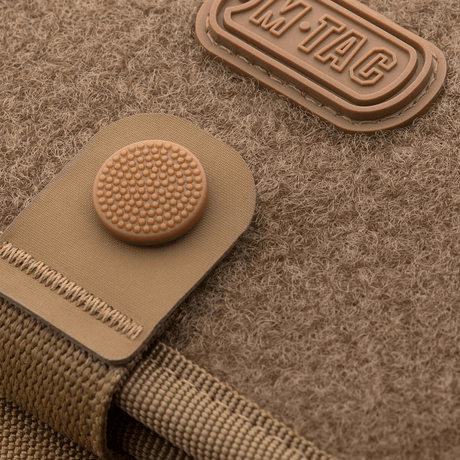 M-Tac Patch Panel Elite Large 1000D CORDURA®, Velcro-loop ja napillinen suljenta. Käytännöllinen ja kestävä muotoilu.