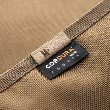 M-Tac Patch Panel Elite kestävästä 1000D CORDURA® -kankaasta ja M-Tac-logolla, sopii taktisten housujen taskuihin.