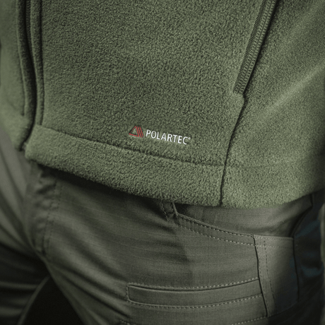 M-Tac Nord Polartec -fleecetakki esitelty premium Polartec® 200 Series -fleecellä, vihreä väri, painotus lämmöstä ja toimivuudesta.