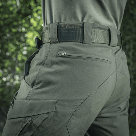 M-Tac Aggressor Summer Flex Shorts luonnossa, korostaa kevyttä Rip-Stop-kangasta ja 7 toiminnallista taskua monipuoliseen käyttöön