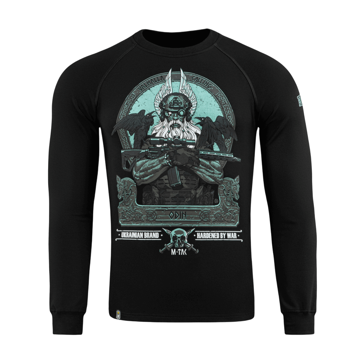 Musta M-Tac Raglan Odin Mystery Odin-kuosilla, pitkähiha, mukava istuvuus, sopii arkeen, 95% puuvillaa, 5% elastaania.