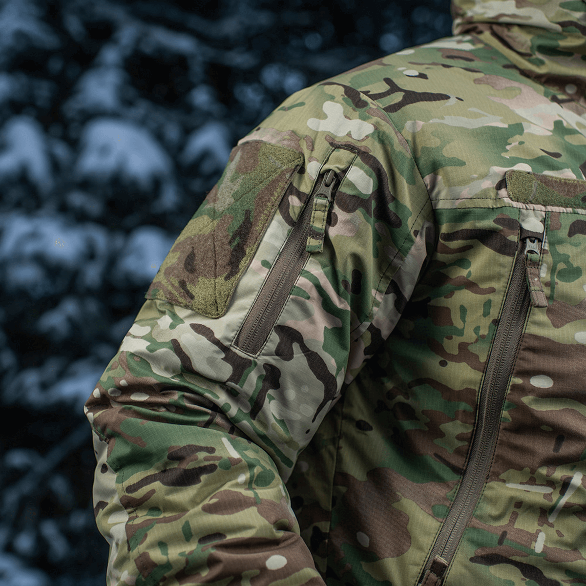 M-Tac Alpha Gen.IV Pro Primaloft -talvitakki alkuperäisessä Multicam-designissa.