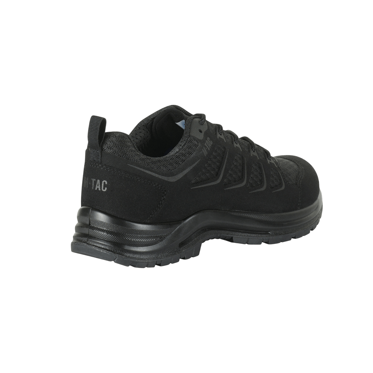 M-Tac Tactical Sneakers IVA sivusta nähtynä, esittää kevyet ja hengittävät kengät retkeilyyn ja ulkoiluun.