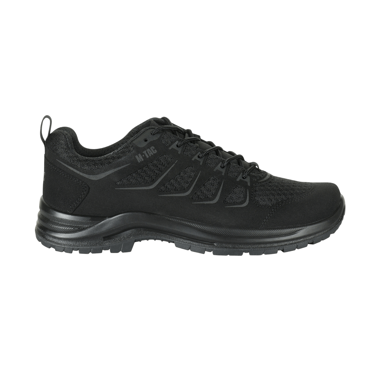 M-Tac Tactical Sneakers IVA mustana – kevyet ja hengittävät tennarit, vahvistettu kärki ja kantapää, sopii trekkingiin ja ulkoiluun.
