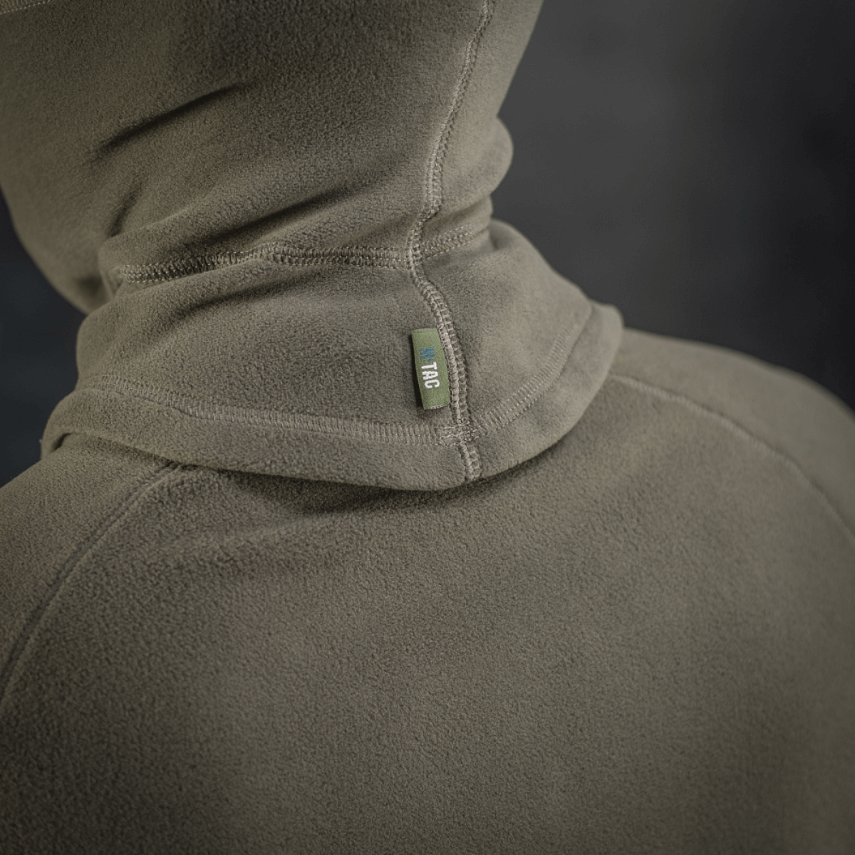 M-Tac Polartec Anatomic Tube Scarf kestävästä Polartec® Micro Series -fleecestä, anatominen muoto suojaa kylmältä ja tuulelta.