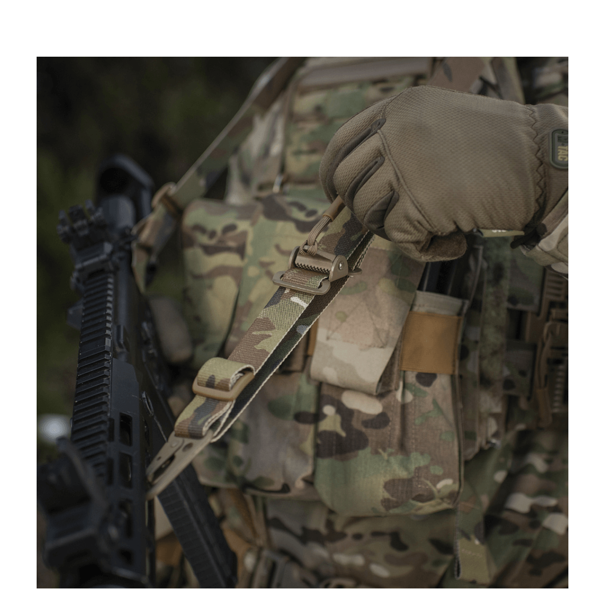 M-Tac Universal Våbenrem, multicam nylon, säädettävä pituus, vahva solki ja karabiinihaka, taktiiseen aseen käsittelyyn, galleria, positio 1