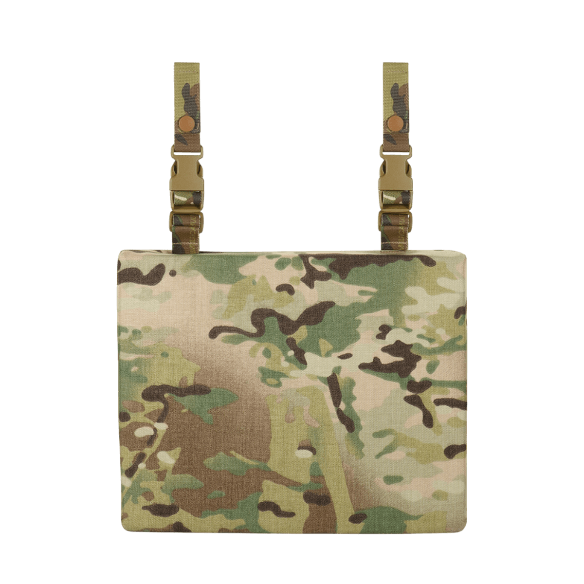 M-Tac Istuinalusta vyökiinnikkeellä ARMOR maastokuvioisella muotoilulla ja jämäkällä Cordura 1000D:llä, täydellinen suoja kylmyyttä ja kosteutta vastaan.