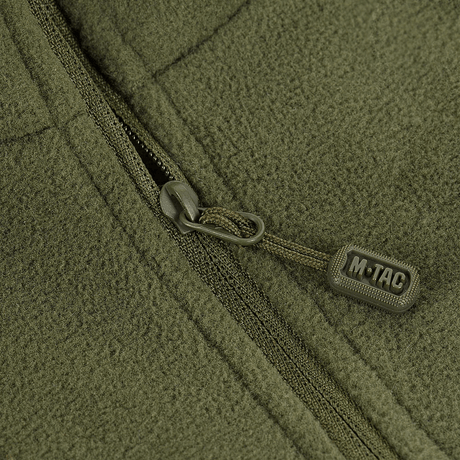 M-Tac Delta Polartec -naisten fleece-takki lähellä vetoketjua ja pehmeän Polartec-fleecen rakennetta, ihanteellinen lämpöön ja mukavuuteen.