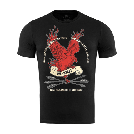 M-Tac T-Shirt Phoenix Fenixillä ja sloganilla 'Born by the Revolution – Hardened by War', symboloi voimaa ja uudelleensyntymistä.