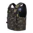 Anorak Tactical I MultiCam® Cover ergonomisella muotoilulla ja 360° PALS webbingillä MOLLE-kiinnitystä varten, ihanteellinen poliisille ja puolustusvoimille.