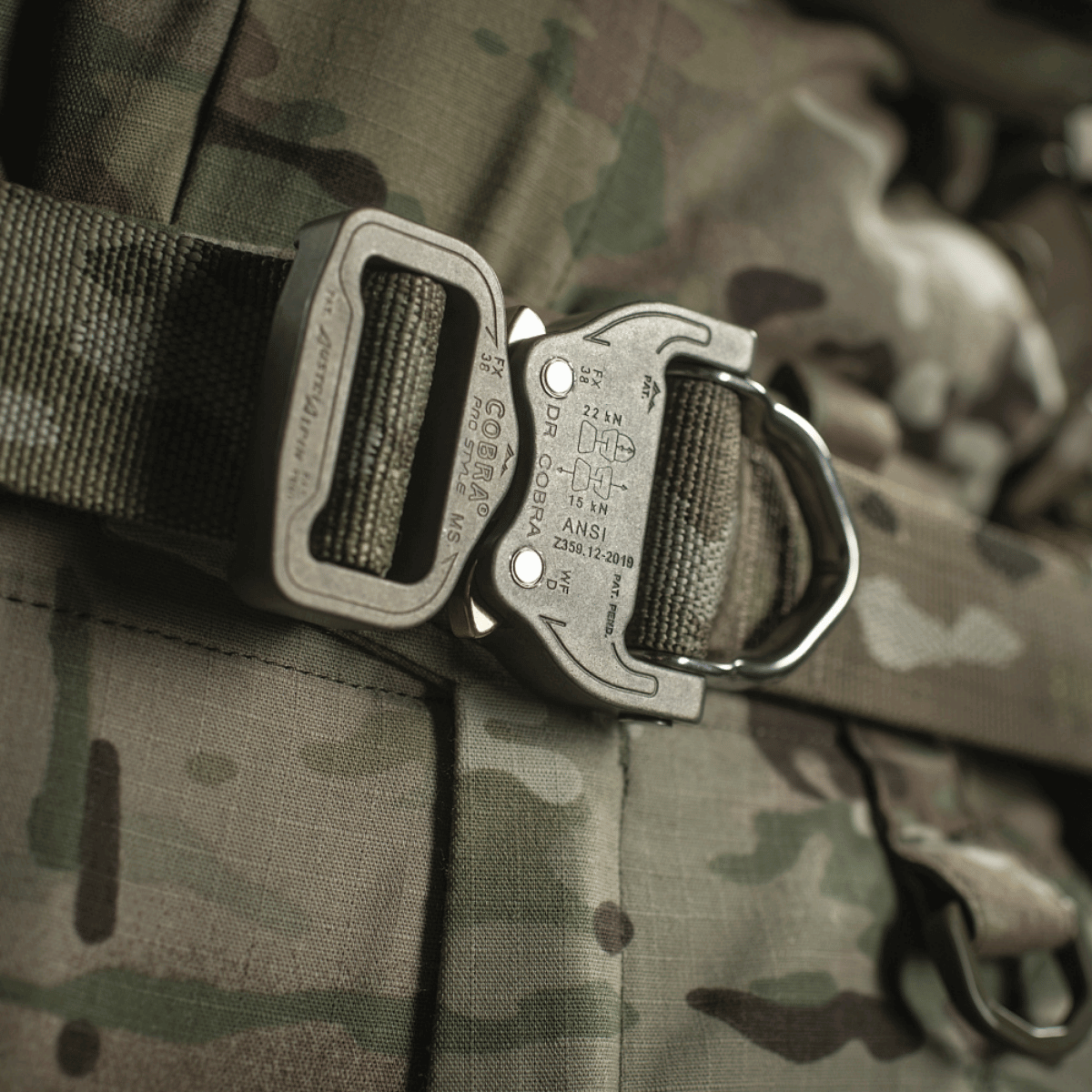 M-Tac taktinen taisteluvyö Tiger D-Ring Cobra kestävästä Cordura® 500D -materiaalista nykyaikaiseen sotilasvarustukseen.