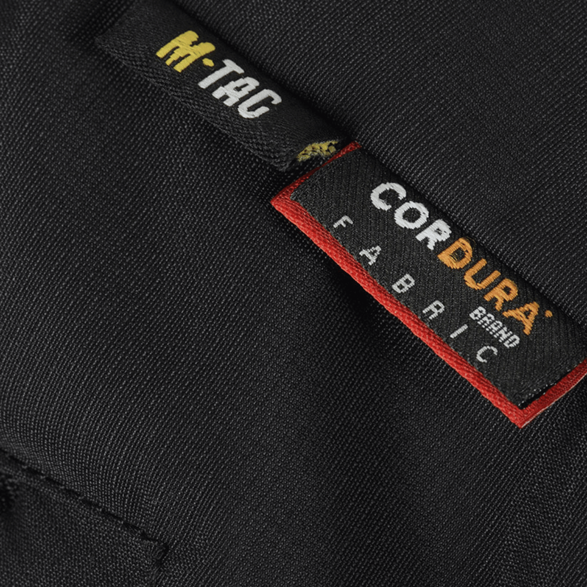 Etiketit M-Tac Alpha Gen.III Pro -talvitakissa, CORDURA-kangas.