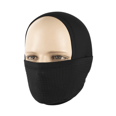 Henkilö käyttää M-Tac Tube Scarf Polartec Power Grid -kauluria kasvomaskina. Suoja tuulelta ja kylmältä tyylikkäällä muotoilulla.